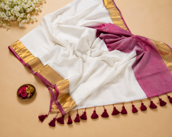 2026/06/1001168542-1.png dhurga - maroon 120 Thread Count Mul Cotton Saree with Traditional Gold Kasavu Border
