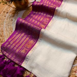 pavithra- 120 Thread Count Mul Cotton Saree with Traditional Gold Kasavu Border
