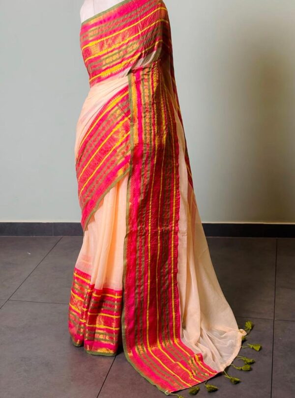 Thara - 120 Thread Count Mul Cotton Saree with Traditional Gold Kasavu Border