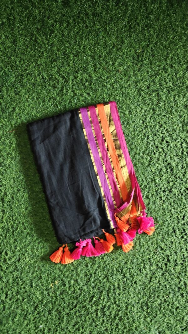 2026/07/1001349380-scaled.jpg Rudra006- 120 Thread Count Mul Cotton Saree with Traditional Gold Kasavu Border