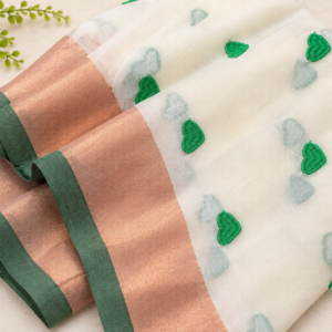 2026/07/1001914804.png Green Heart - 120 Thread Count Mul Cotton Saree with Traditional copper Kasavu Border