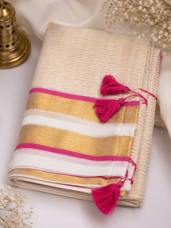 2026/08/1001538547.png krisha - 120 Thread Count Mul Cotton Saree with Traditional Gold Kasavu Border