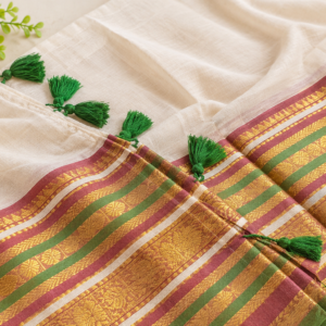 Sruthi 002 Thread Count Mul Cotton Saree with Traditional Gold Kasavu Border (Copy)